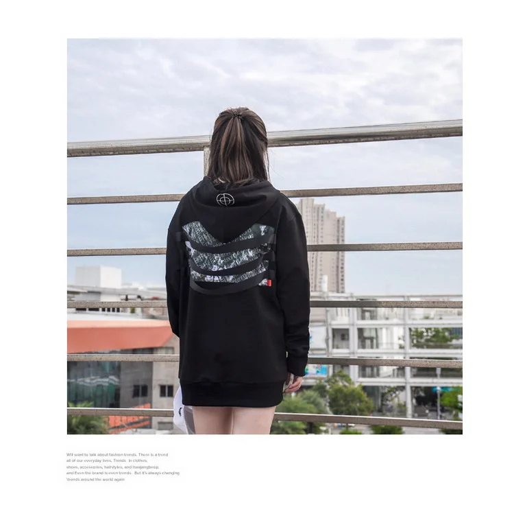 Dog clothes Teddy winter clothes golden Hooded Sweater Bichon couples dress dresses tide brand pet owner Dog clothes Teddy winter clothes golden Hooded Sweater Bichon couples dress dresses tide brand pet owner