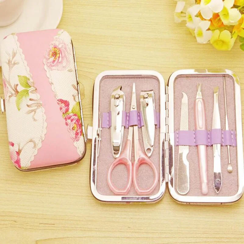 

50sets 7 in 1 Rattan Flower Printing Nail Clipper Scissor Kit Woman Pedicure Manicure Set Wedding Favors Gifts ZA4444