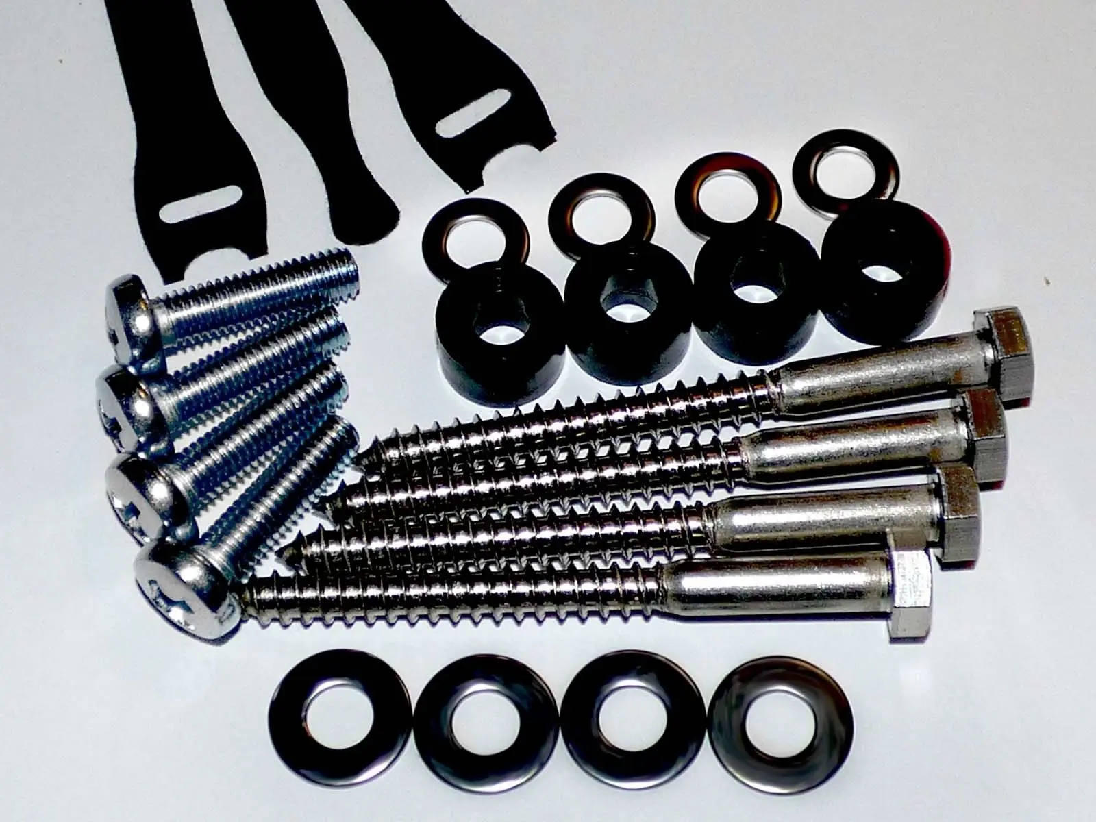 

Complete M8x30mm TV Wall Mount Bracket Bolts, Lag Screws, Wire Wraps VESA 400