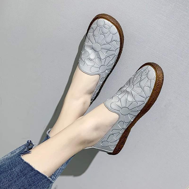 Г. женская обувь повседневная домашняя обувь на плоской подошве Женские однотонные мокасины в цветочек в Корейском стиле EUR35-40 без застежки