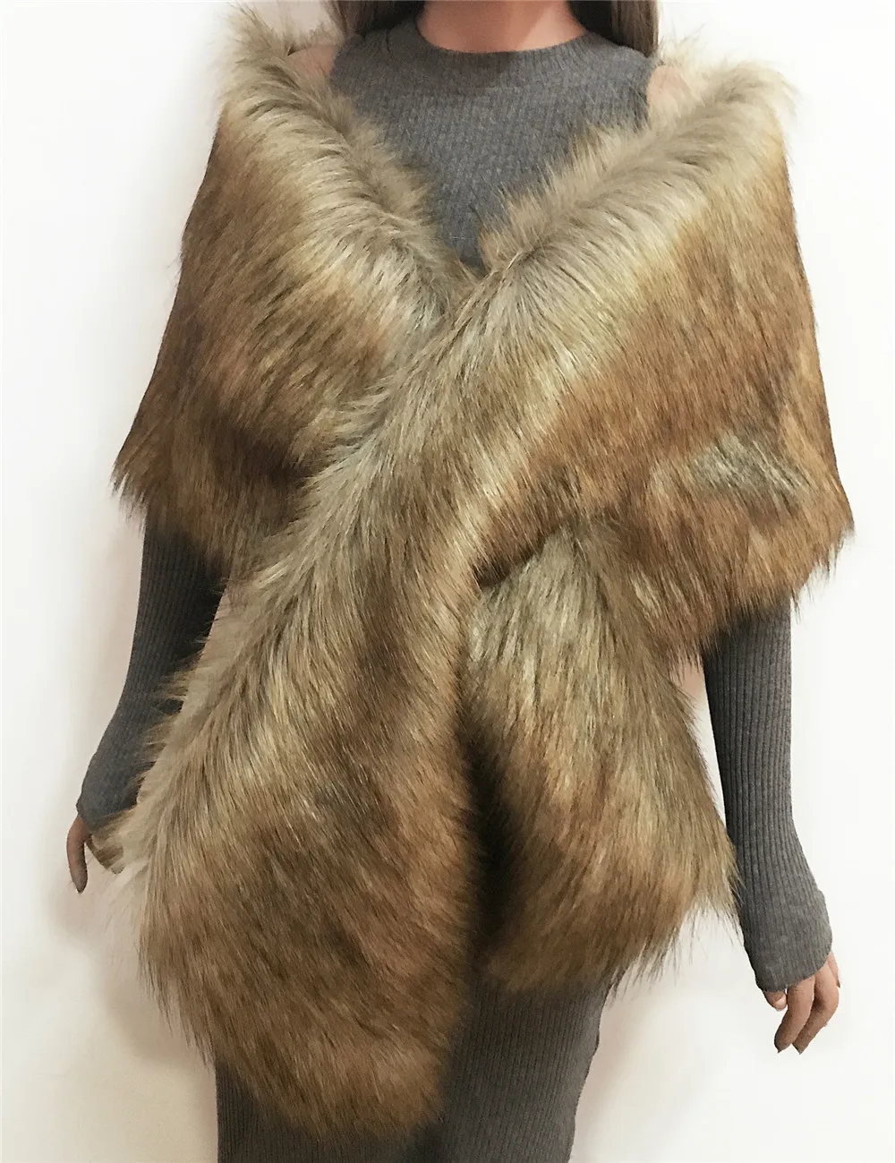 The autumn and winter new imitation fur big cape neck scarf multi-color joker scarf bride dress cross cape (4)