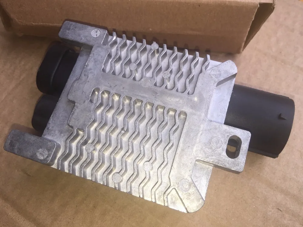 free shipping Engine Cooling Fan Relay For 05 2011 Ford Crown Victoria