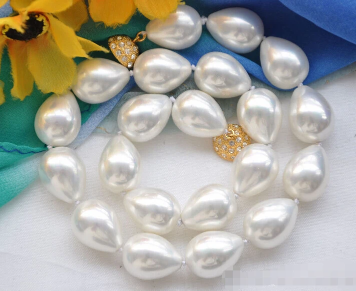 

FREE SHIPPING ******* z5578 17" 14x18mm white drip SOUTH SEA SHELL PEARL NECKLACE