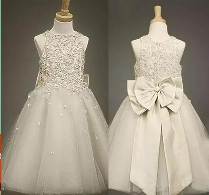 

2017 Lace Tulle Sheer Girls Flower Dresses with Bow Baby Formal Occasion First Communion Dress Pageant Gown Real Picture