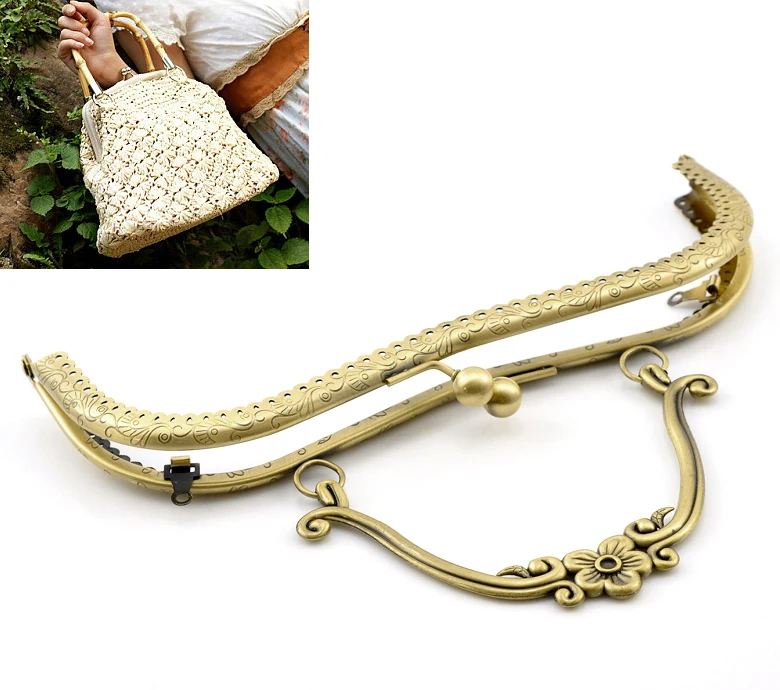 

DoreenBeads Iron Based Alloy Kiss Clasp Lock Purse Frame Rectangle Antique Bronze Dragon & Phoenix Purse Handle for Handbags 1PC