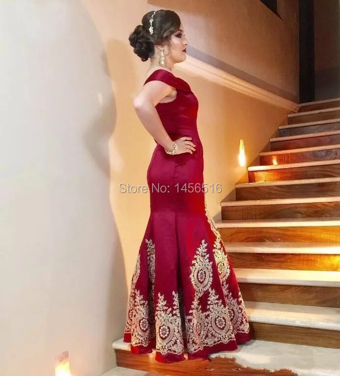 2018 Vintage Arabic Abendkleider Mermaid Formal Evening Dresses with Gold Appliqued Off Shoulders Floor Length Prom Dresses Long Party Gowns (2)