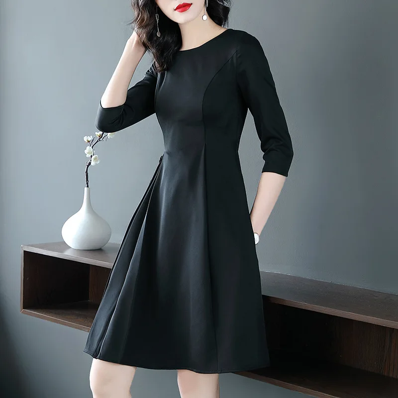 

Dress Woman Round Neck 2018 New Women Autumn Temperament Three Quarter Sleeves Patchwork Pleated A-line Black Dress Knee Length