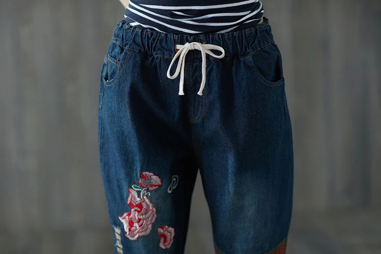 Повседневные Harajuku хиппи бохо винтажные Ретро Вышивка Цветочные Лоскутные свободные джинсы синие женские джинсовые брюки весенние брюки Капри