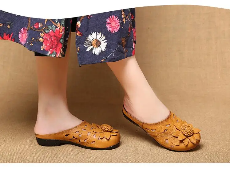 GKTINOO/обувь на плоской подошве из натуральной кожи; женские сандалии; шлепанцы; Летняя женская обувь с закрытым носком; шлепанцы ручной работы с цветочным узором