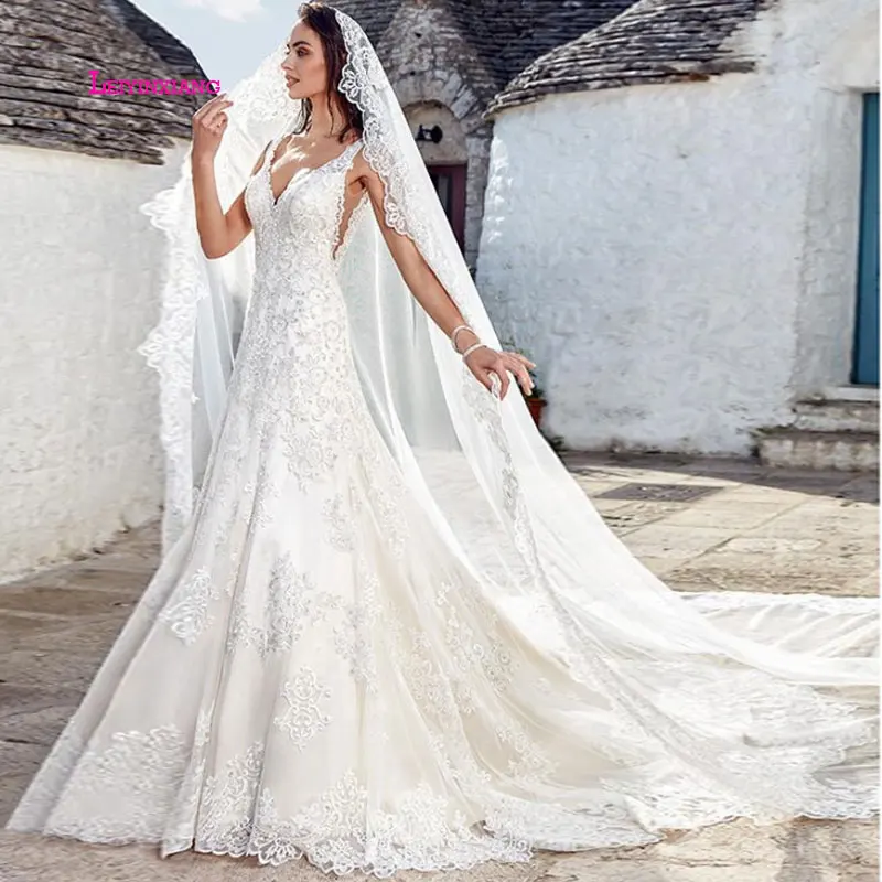 

LEIYINXIANG 2019 Wedding Dress Vestido De Noiva Sereia Robe Sexy A-line Backless Luxury Bride Dress Elegant Sleeveless V-neck