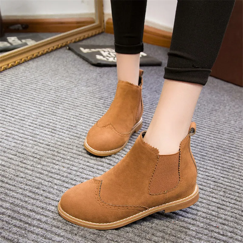 плоские ботинки. Dr martens ботинки. оксфорды (oxford shoes) обувь 2021. ботинки на плоской подошве. плоские ботинки.