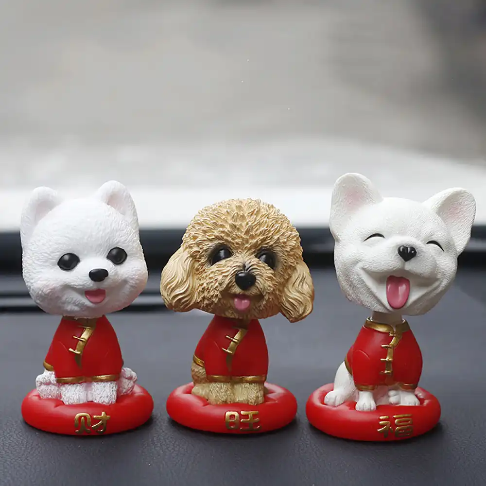 Car Ornament Pvc Decoration Shaking Head Dog Doll Toys Automotive Interior Decor Nodding Bulldog Ornaments Cute Car Accessories