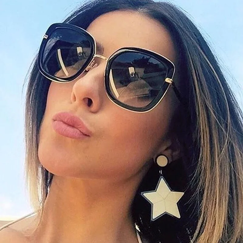 

Oversize Sunglasses Women 2019 Luxury Design Retro Women Sunglasses Shades for Lady Fashion Red Vintage Lens High Quality