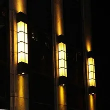 Континентальный свет газон садовые фонари Уличные пейзаж Водонепроницаемый вилла высокомощная лампа на открытом воздухе IP65 настенные акриловые фонари балкон