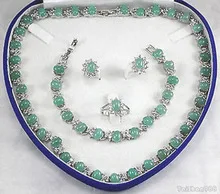 Натуральный свет с зелёными камнями Кристалл ожерелье браслет, серьги, кольцо набор кварцевые тонкие свадебные широкие часы Крылья Женщины королева