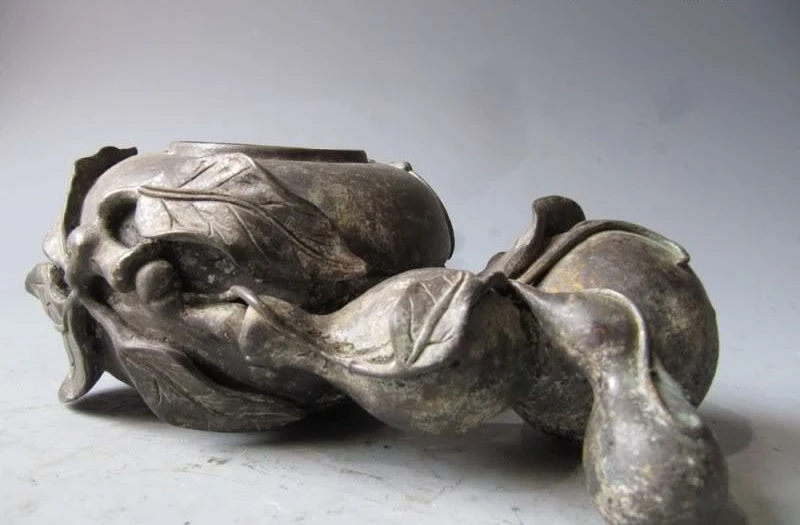 

Chinese Folk 100% Pure Bronze Copper Carved gourd bat kettle jar cruse Crock Pot