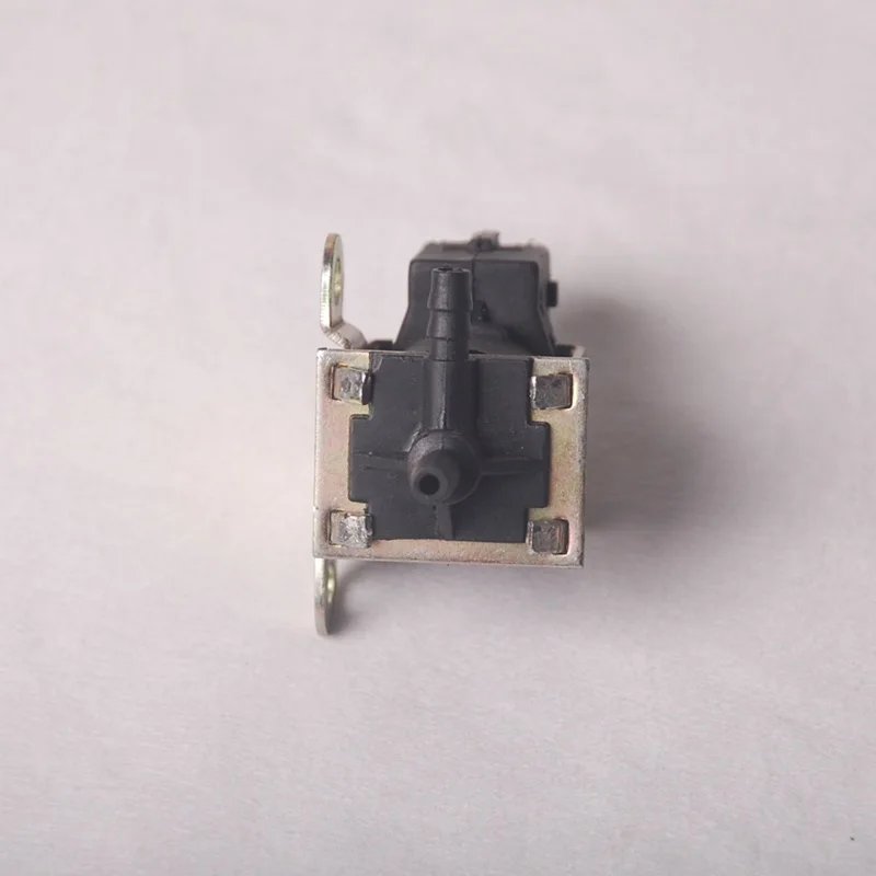 TK-CGQ03-1 -  (8) -  - 