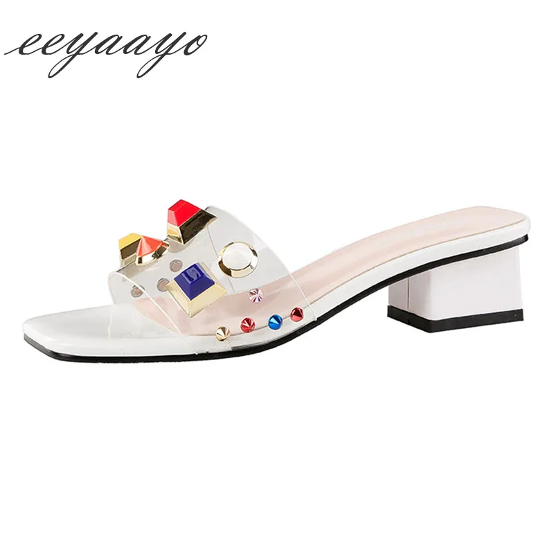

2019 New Summer Women Mules Slippers Middle Square Heel Metal Decoration Fashion Sexy Ladies Women Shoes White Outside Slippers