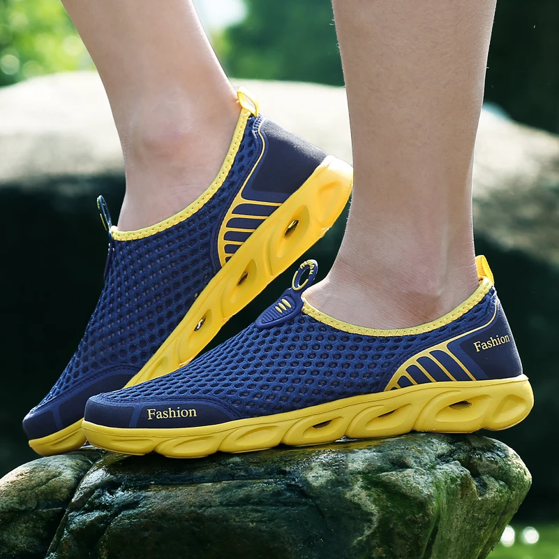 

2019 New Summer Men Running Shoes Breathable Light Weight Mesh Sneakers Healthy Walking Women Outdoor Antislip Sport Shoes 36-45