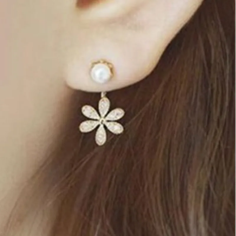 

Design Wrinkle Korean White Flower Earrings Women's Romantic Style Crystal Four Leaf Clover Faux Pearl Elegant Earrings