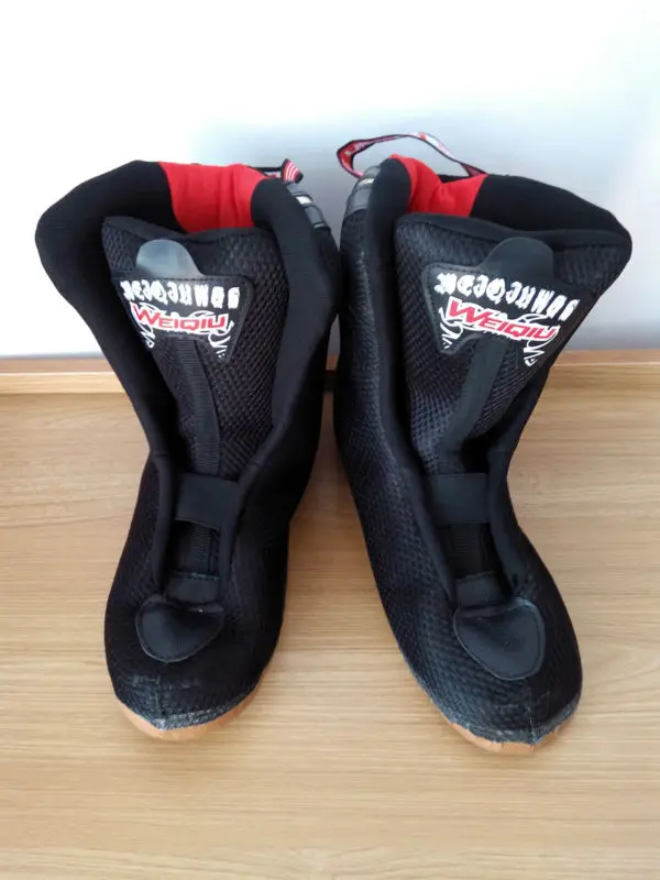 free shipping roller skates boots black color 35 44in Flashing