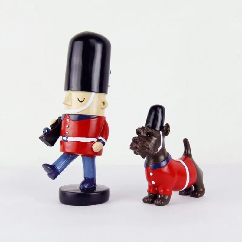 

2Pcs/set Nutcracker Puppet Home Decoration Creative Desktop Decoration Wood Made Christmas Ornaments Drawing Walnuts Soldiers