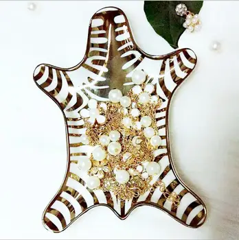 

Ceramic Craft Jewelry Ring Tray Tiger Skin Shape Storage Tray Creative Home Accessories Ornaments E664