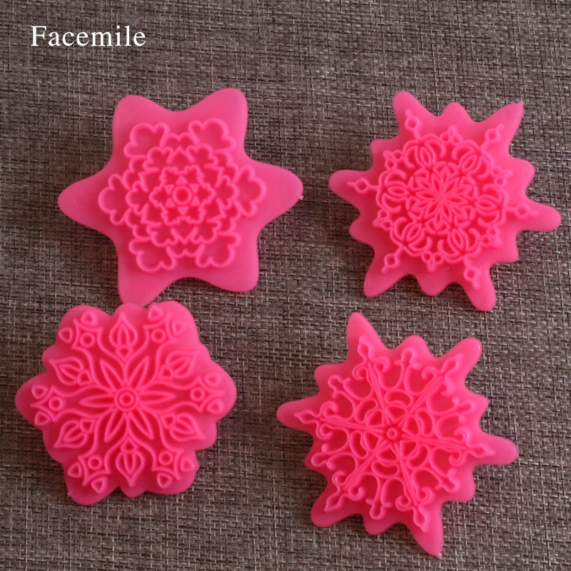 

4PCS/Set Snowflake Gift Embosser Christmas Lace Press Biscuit Fondant Cookie Cutter Mold Bakeware Pastry Decoration Tool 51057