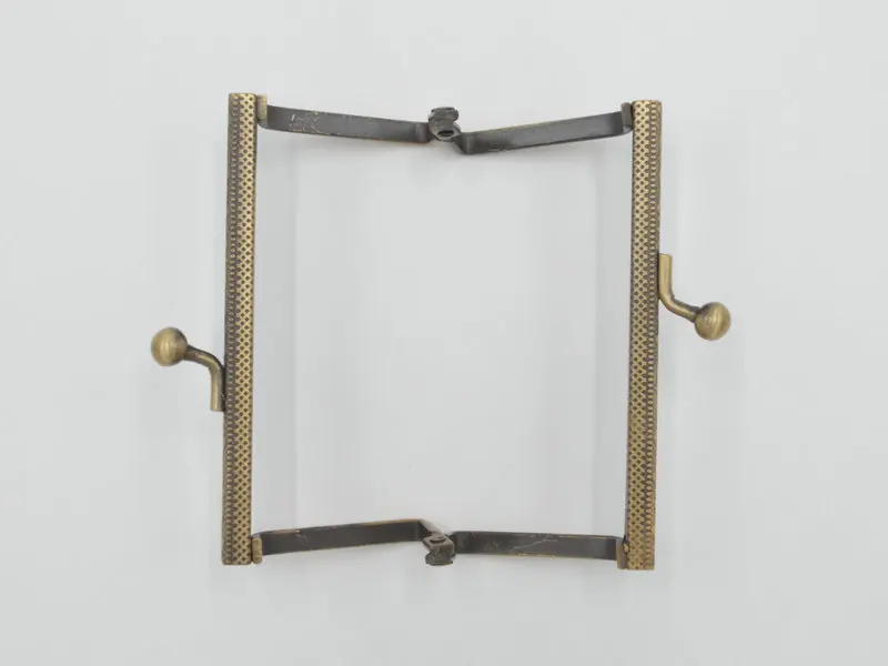 9cm metal clasp handle for bag  (1)