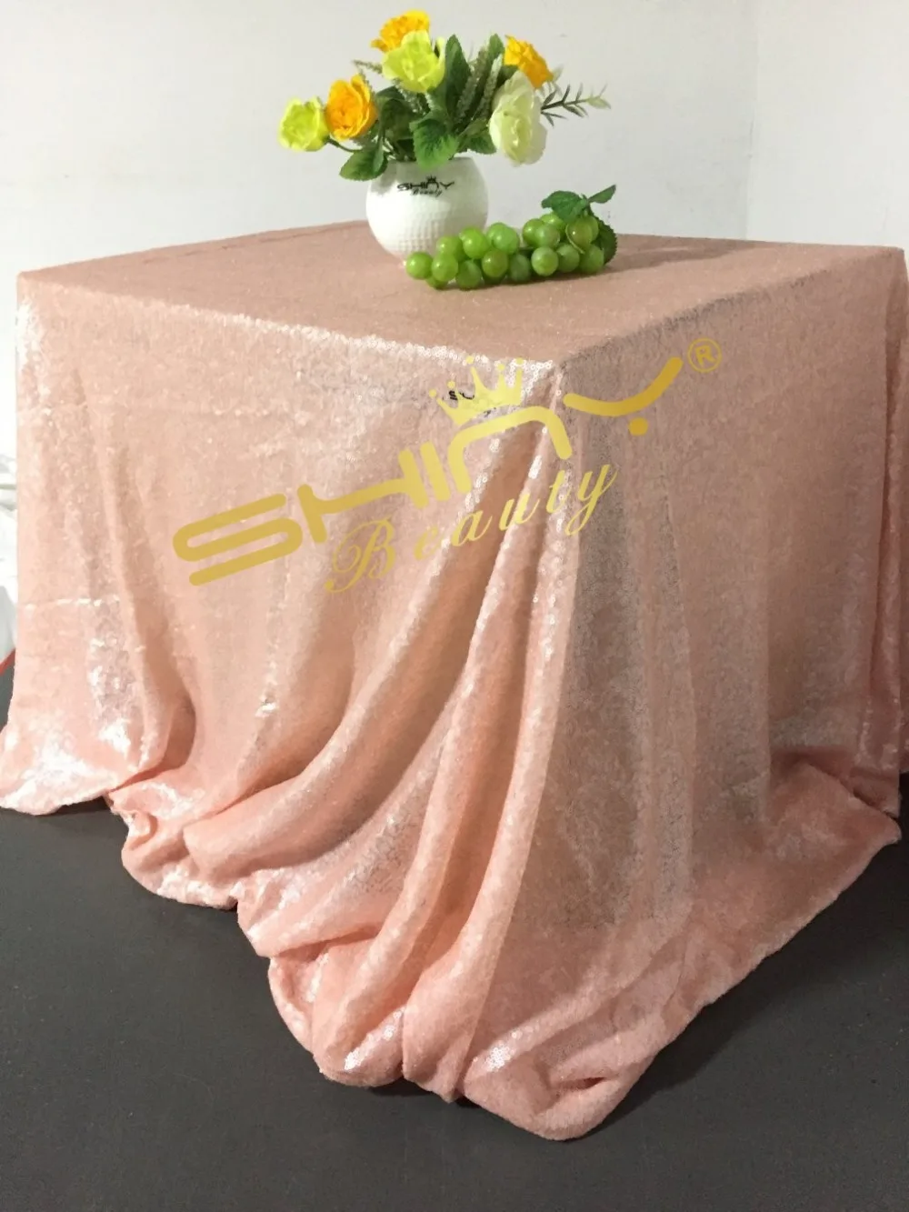 pink sequin tablecloth (2)