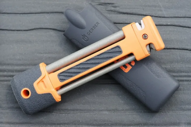

Outdoor multi-purpose field knife sharpener with multi-purpose knife sharpener stone knife sharpener grindstone sharpening rod