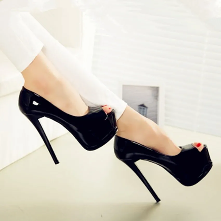 High heels is. Туфли Стилетто. Peep Toe туфли женские. Туфли на каблуке. Женские туфли на высоком каблуке.