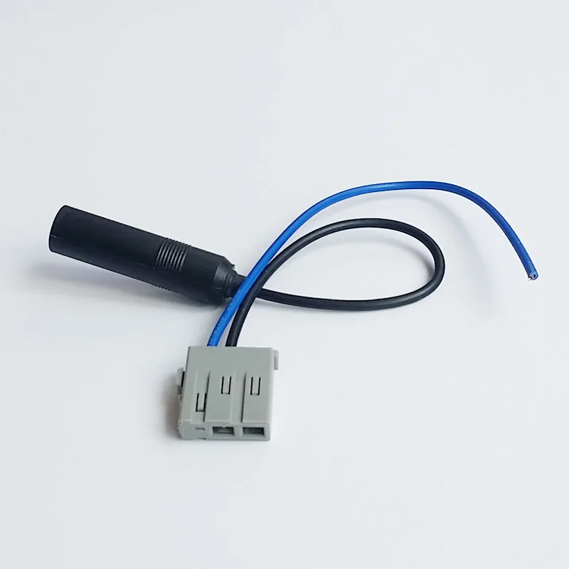 Адаптер антенной для автомагнитолы Biurlink антенный кабель Nissan LIVINA TIIDA QASHQAI|antenna cable