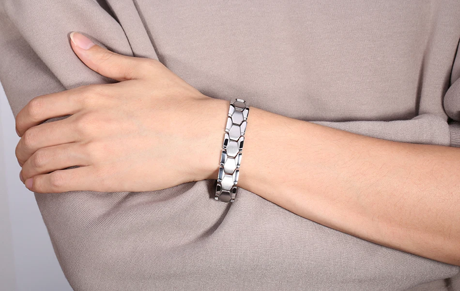 GTB77-MODEL-IMG_6221-R