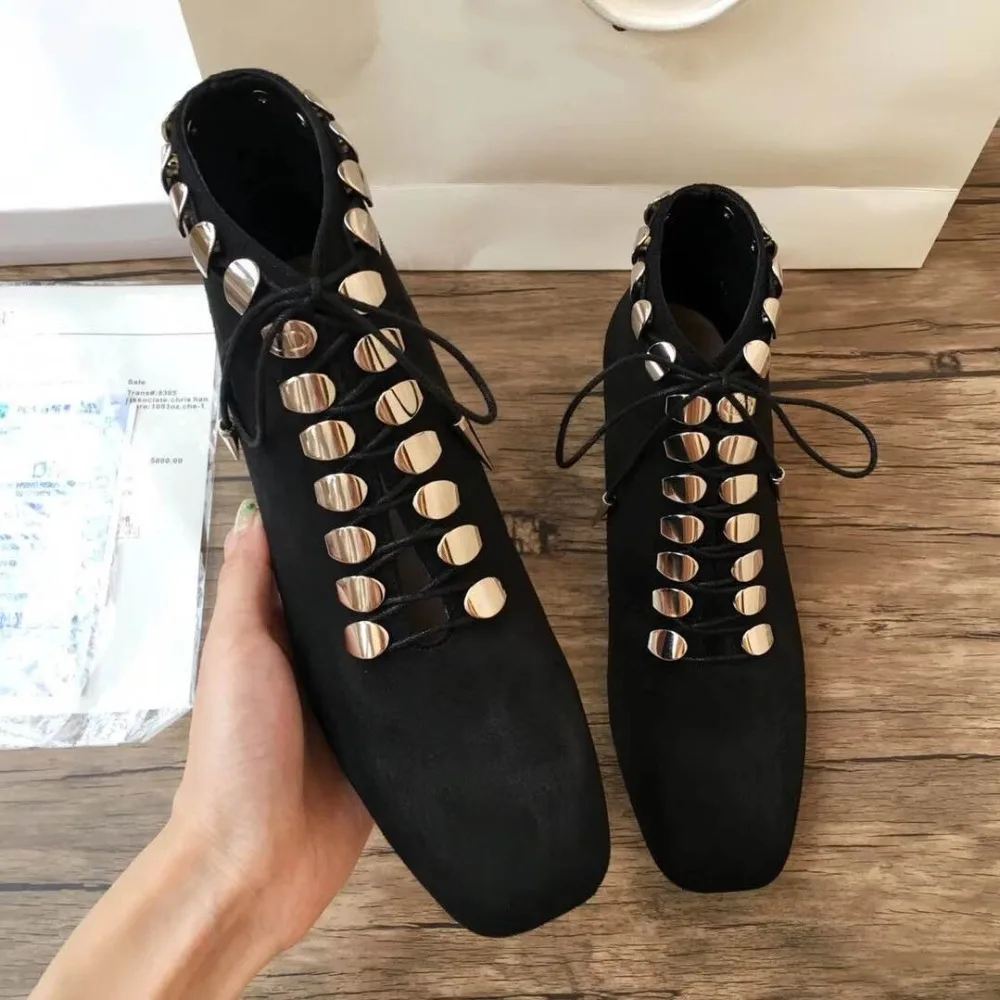 

Famous brand designer punk chelsea botas mujer glitter suede leather cross-tied metal decorate heel motorcycle boots women shoes
