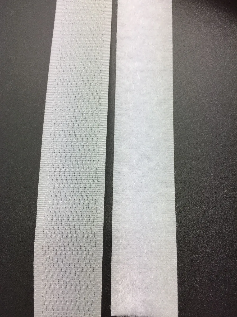 

2Meters/Lot 20MM DIY Self Adhesive Sewing Clothing Accessories 100%Nylon Loops Hooks Fastener Tapes