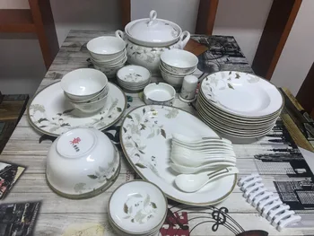

58pcs porcelain tableware set /china bone dinner set tableware / dinnerware set/china bone tableware set from Jingdezhen