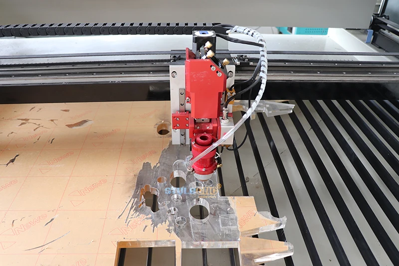 Acrylic laser cutting machine (6)