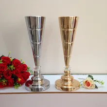 45cm /17.7″ Wedding Road Lead Flower Shelf Silver or Gold Table Stand for Wedding Centerpiece Decoration flower vase