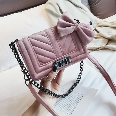 

NEW European style Fashion Retro Lady bag 2019 Autumn New Hgh quality Velvet Women bag Lattice Lock Chain Shoulder Messenger bag
