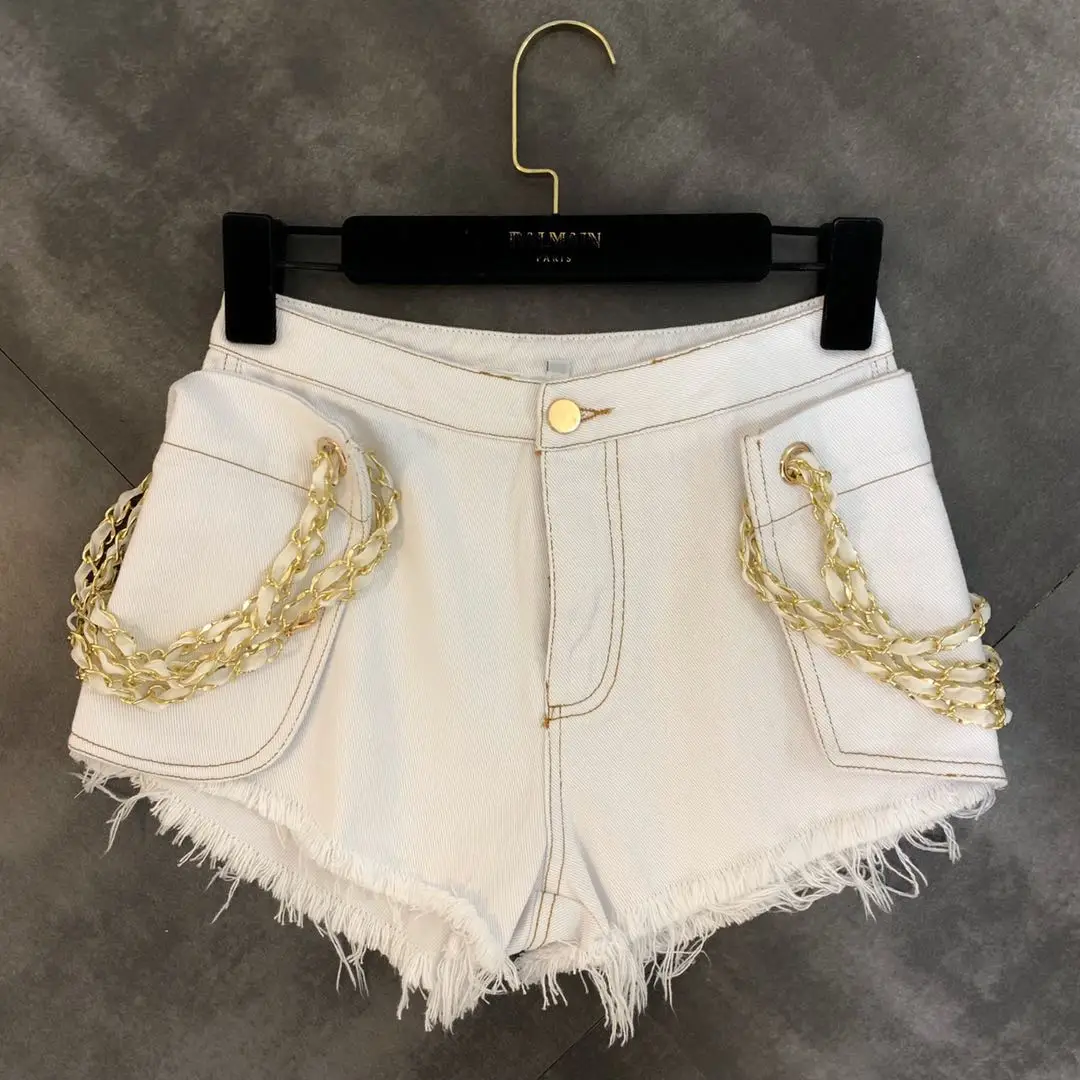 

2019 summer new pocket chain decoration raw hair small woman denim shorts