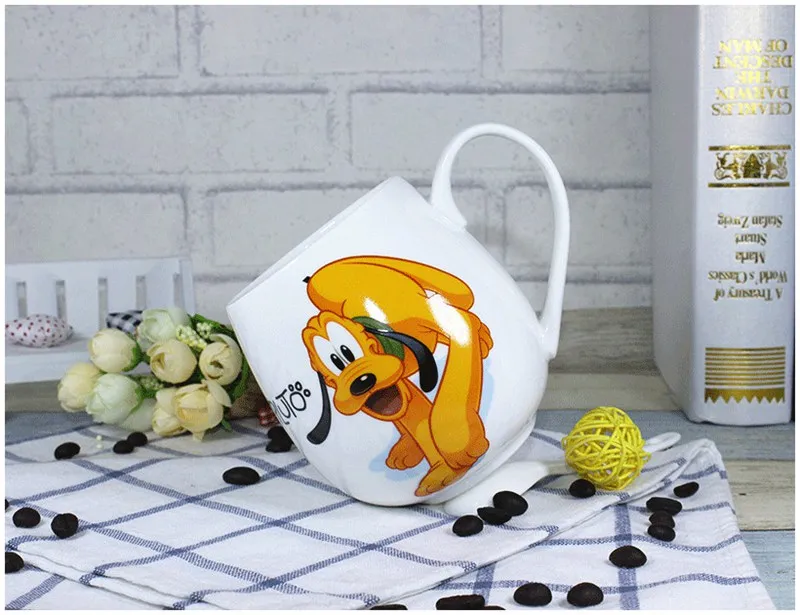 2pcs/Lot Ceramic Couple Mugs Cartoon Mickey Minnie Cups Creative Coffee Milk Tea Cup Christmas Gifts