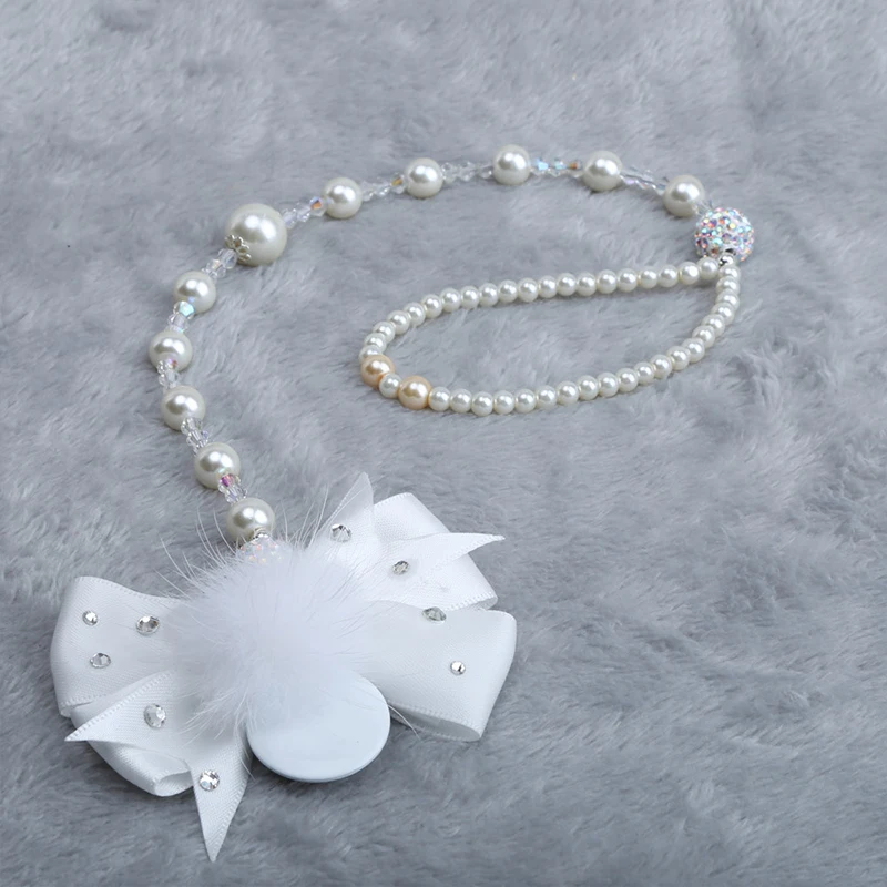 

Baby Pacifier Chain Beads + Fluff With A Pacifier Exquisite Workmanship Material Environmental Protection Safety Beautiful Chain