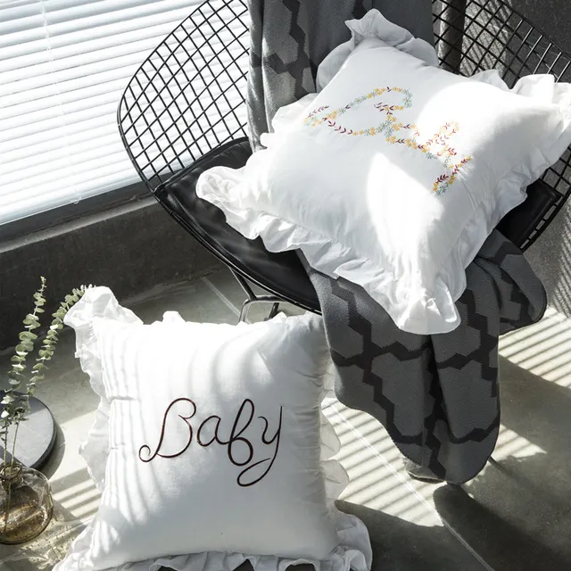White Embroidered Ruffle Flouncing Back Sofa British Cushion White Embroidered Ruffle Flouncing Back Sofa British Cushion American Style Throw Pillow Decorative French Chic Bedding