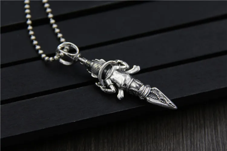 silver-dorje-pendant001c