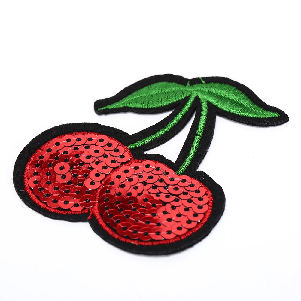 

1PC 6.8*7.7cm red cherry sequins Embroidery patch high quality DIY handmade materials wedding gift wrap