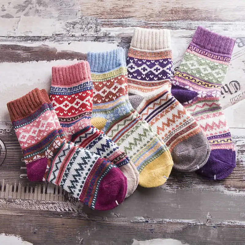 7Striped Terry Women Socks Winter Thicken Warm Wool Socks for Ladies Vintage Geometric Pattern Ethnic Style Casual Hipster Hosiery