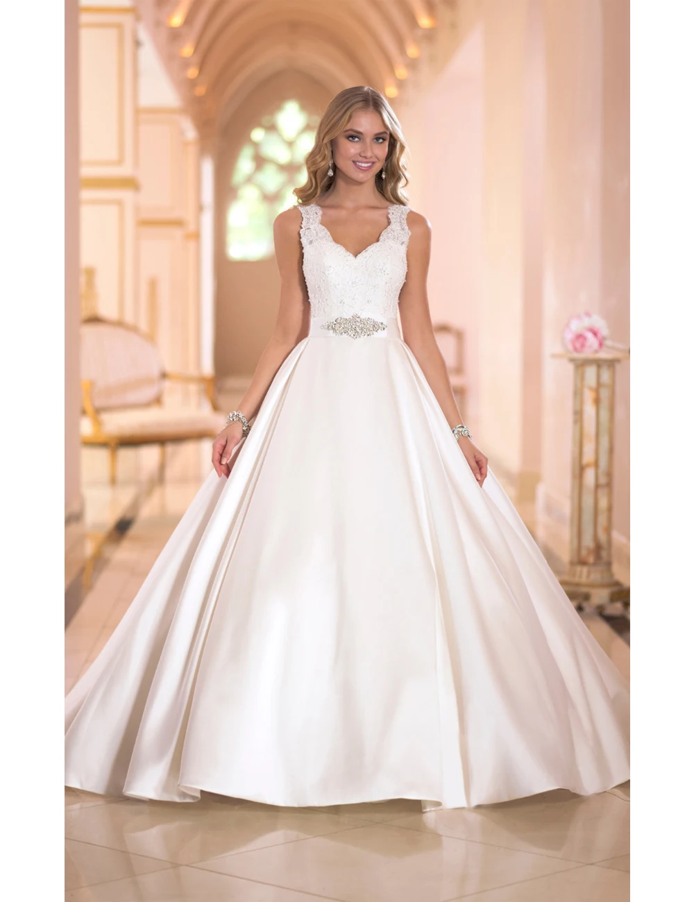 2016 Dramatic Luxury Ball Gown Princess Wedding Dress Romantic