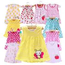 Один размер; летнее хлопковое платье без рукавов с круглым вырезом на бретельках для девочек; летнее платье для маленьких детей с цветами, клубникой и бабочкой