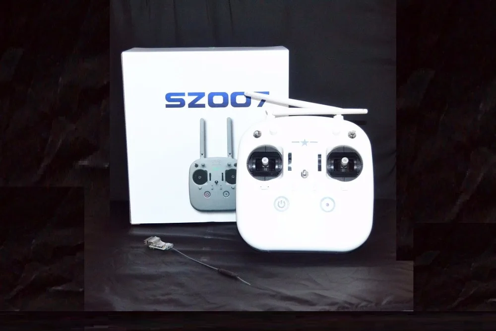 

RC SZ007 2.4G Remote Controller with Receiver Easy Switch between Left Hand Throttle and Right